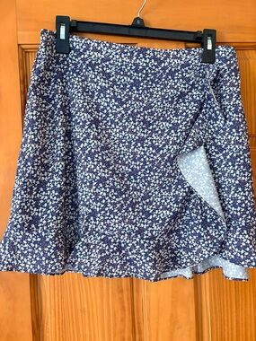 Wishlist Navy and White Floral Skort